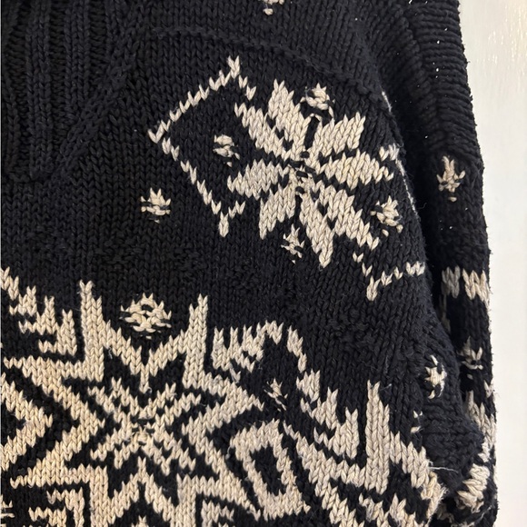 Ralph Lauren Sweater, Hand Knit, Wool, Linen Snowflake, Winter, black and Cream - Picture 2 of 4